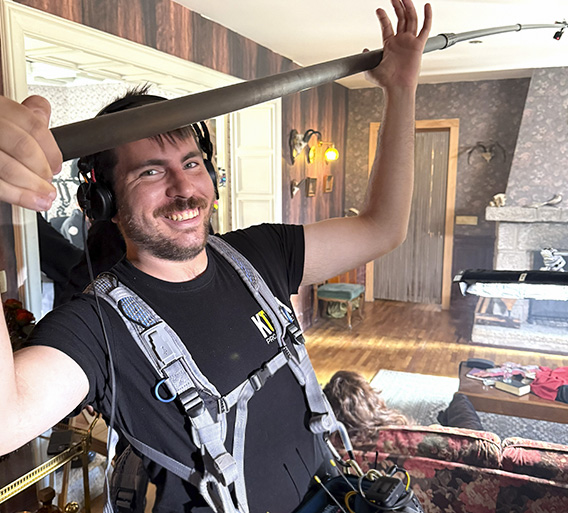 Mario G. Morena Mario G. Morena Sonidista profesional, colabora con Koala Producciones